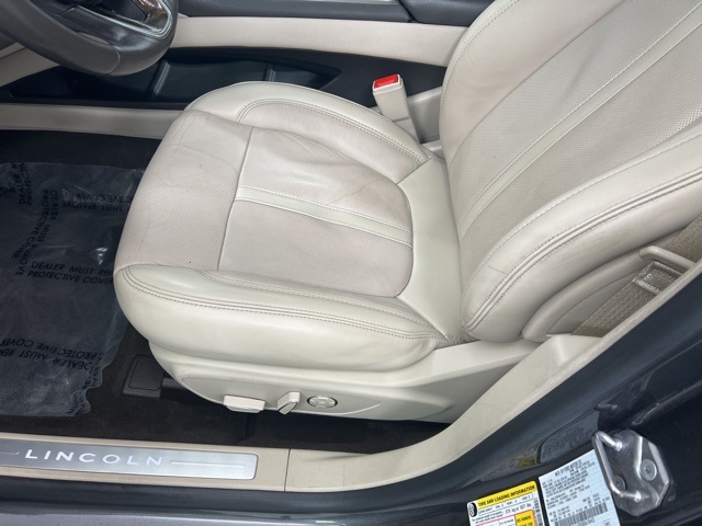 2019 Lincoln MKZ Reserve photo 13