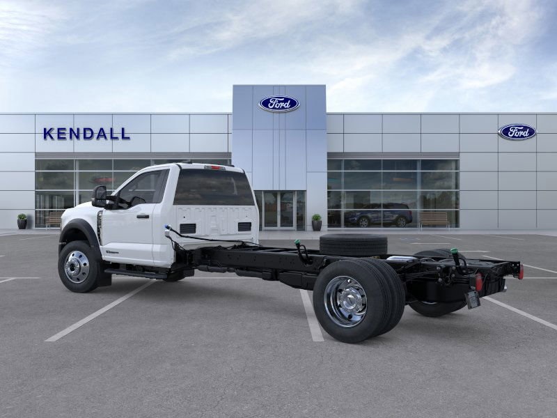 2026 Ford F-600 photo 3