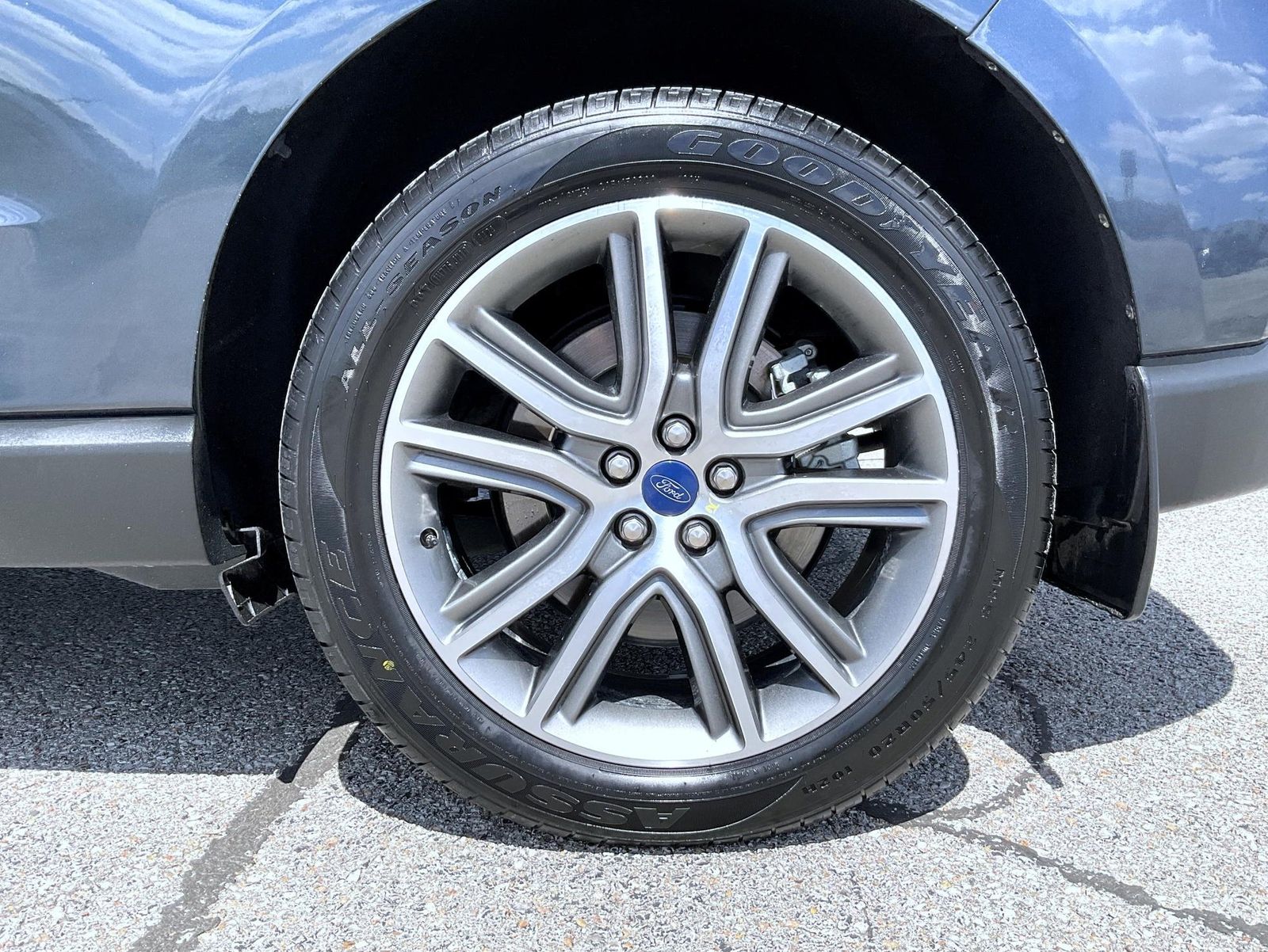 2022 Ford Edge Titanium photo 21