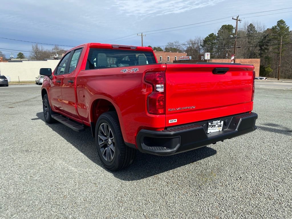 2024 Chevrolet Silverado 1500 photo 4