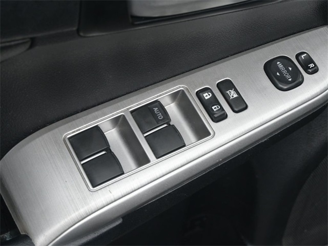 2014 Toyota Camry L photo 12