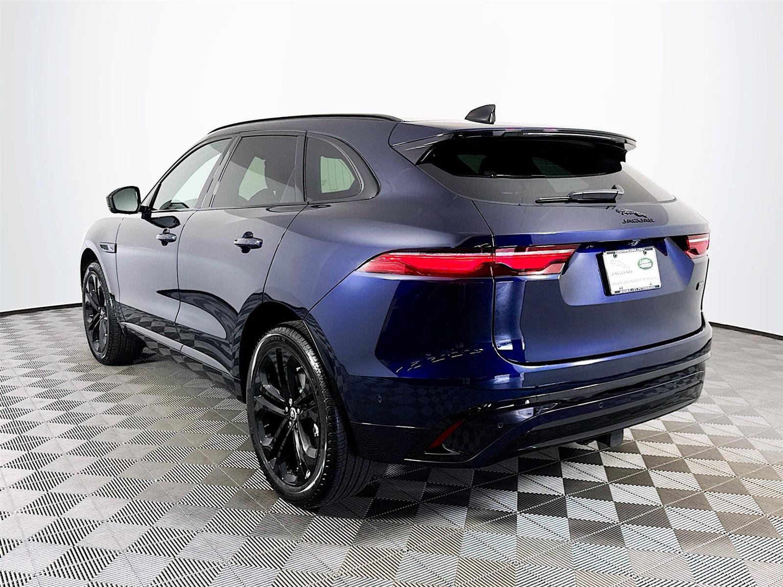 2026 Jaguar F-PACE P250 R-Dynamic S photo 6