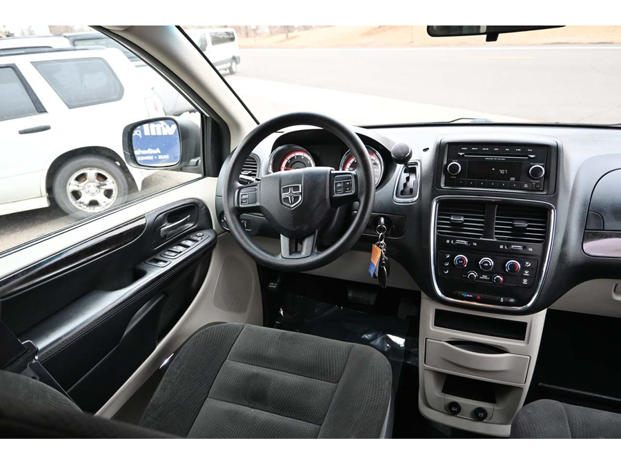2016 Dodge Grand Caravan SE photo 23