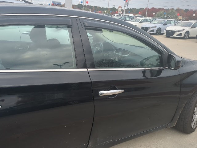 2015 Nissan Sentra SV photo 2