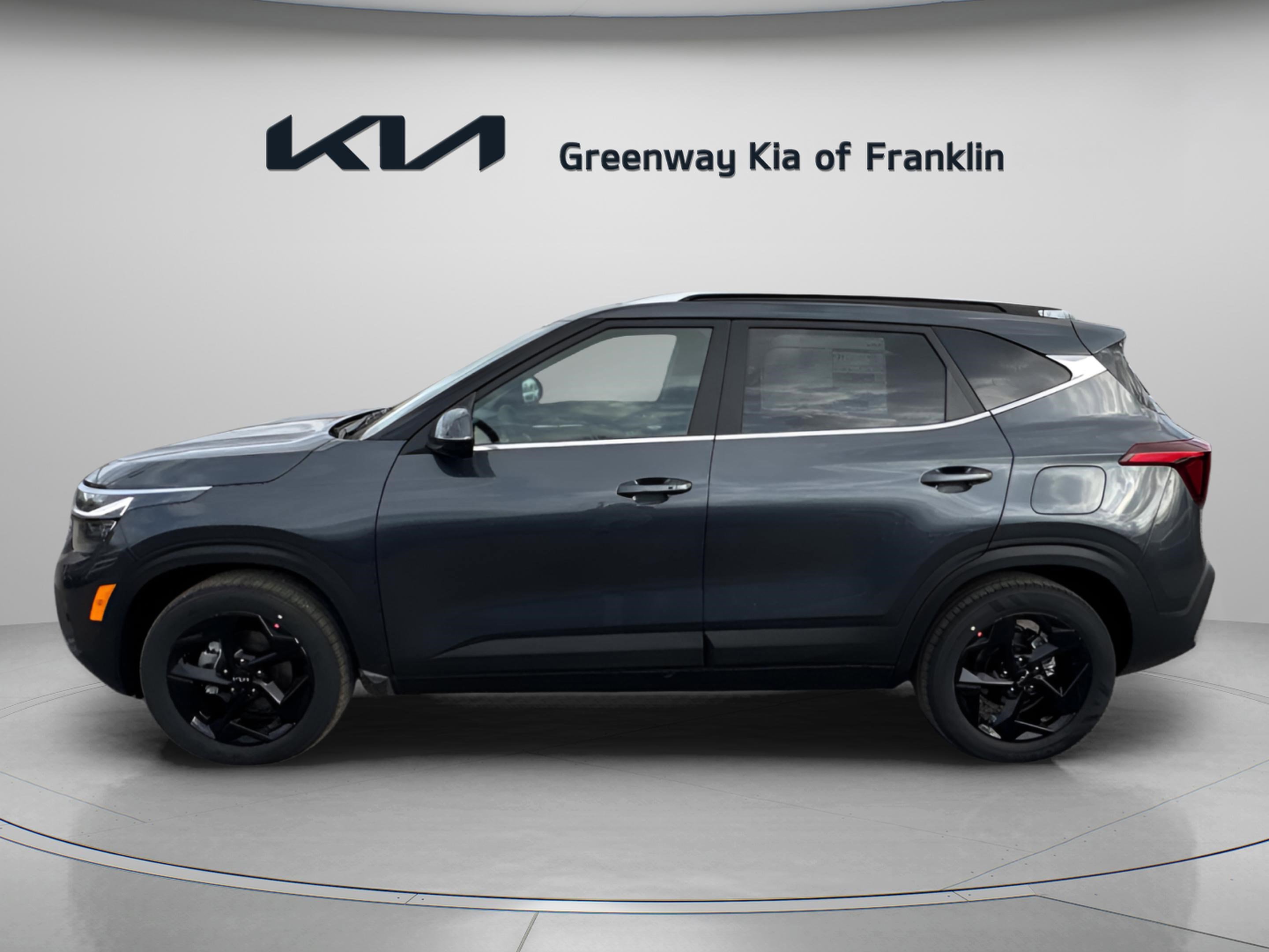 2026 Kia Seltos EX photo 3