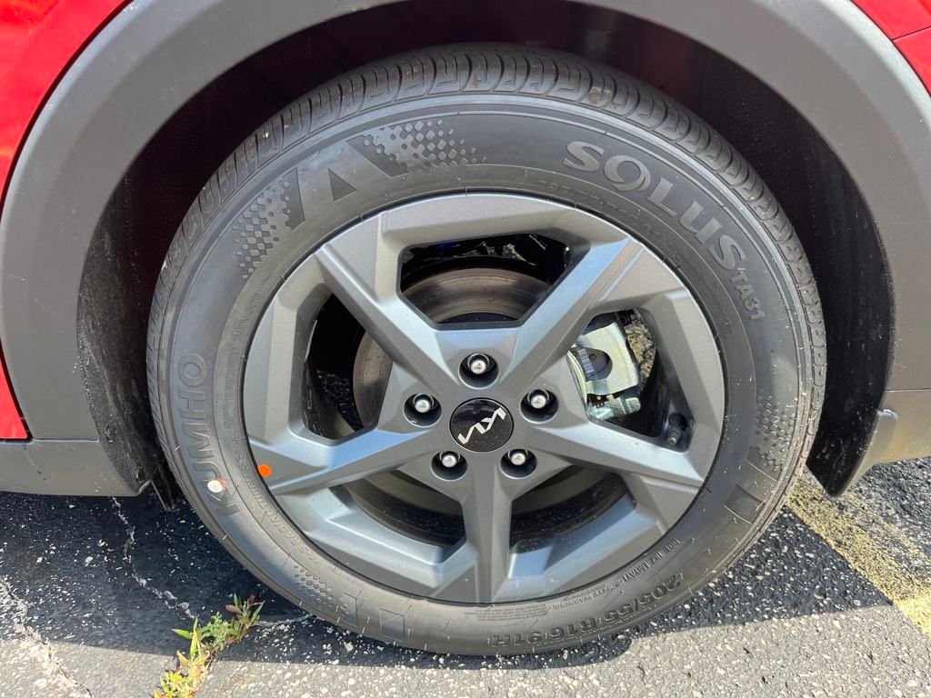 2025 Kia K4 LXS photo 10