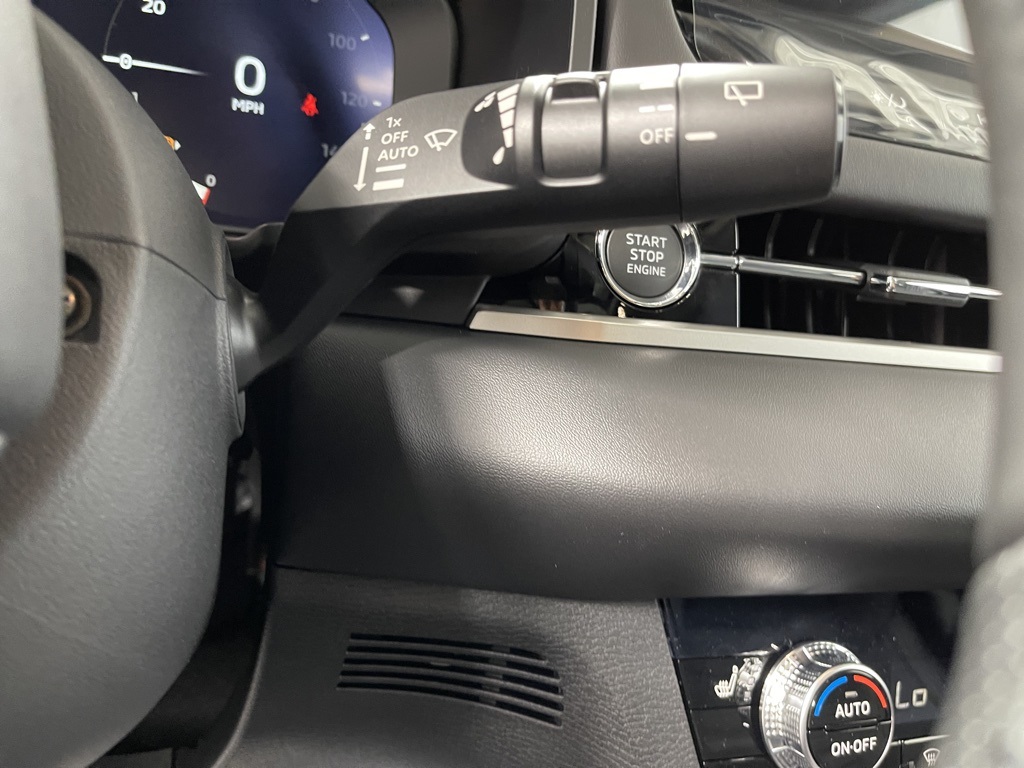 2025 Mitsubishi Outlander SE photo 15
