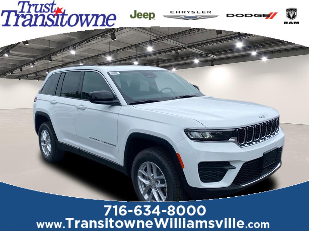 2025 Jeep Grand Cherokee Laredo's photo