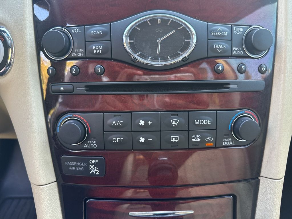 2017 Infiniti QX50 Base photo 13