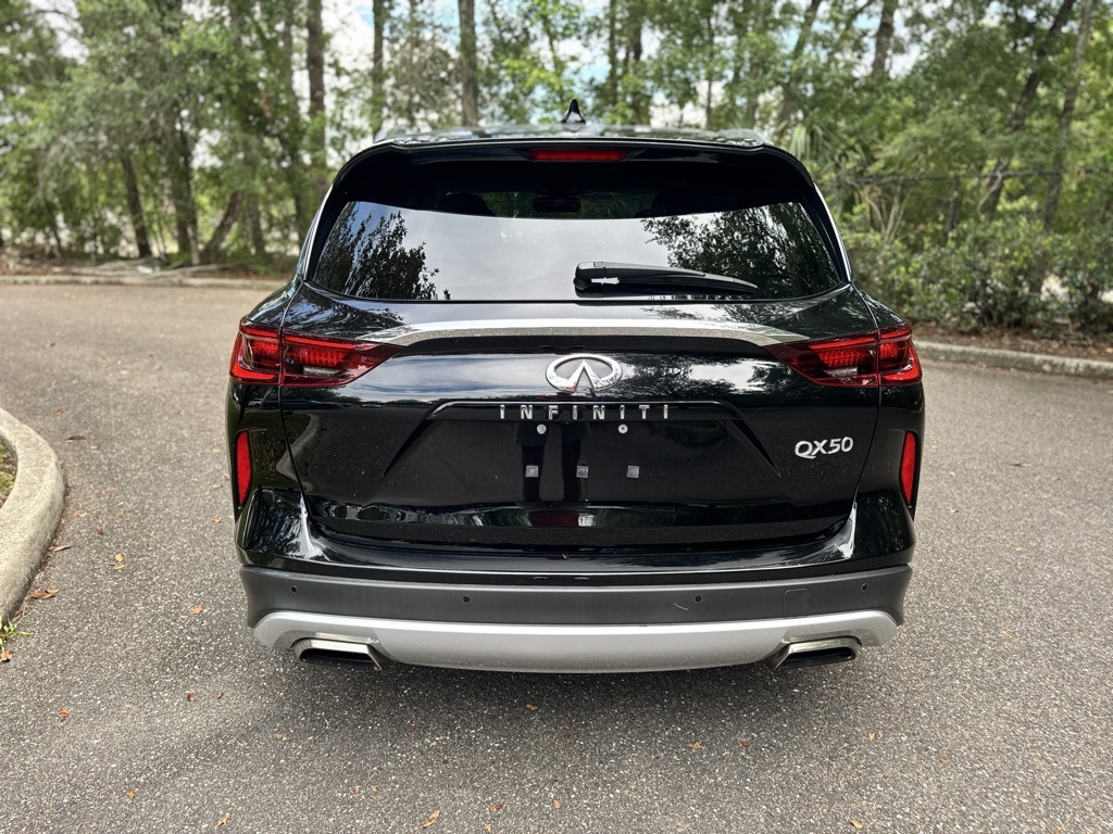 2022 Infiniti QX50 Essential photo 5