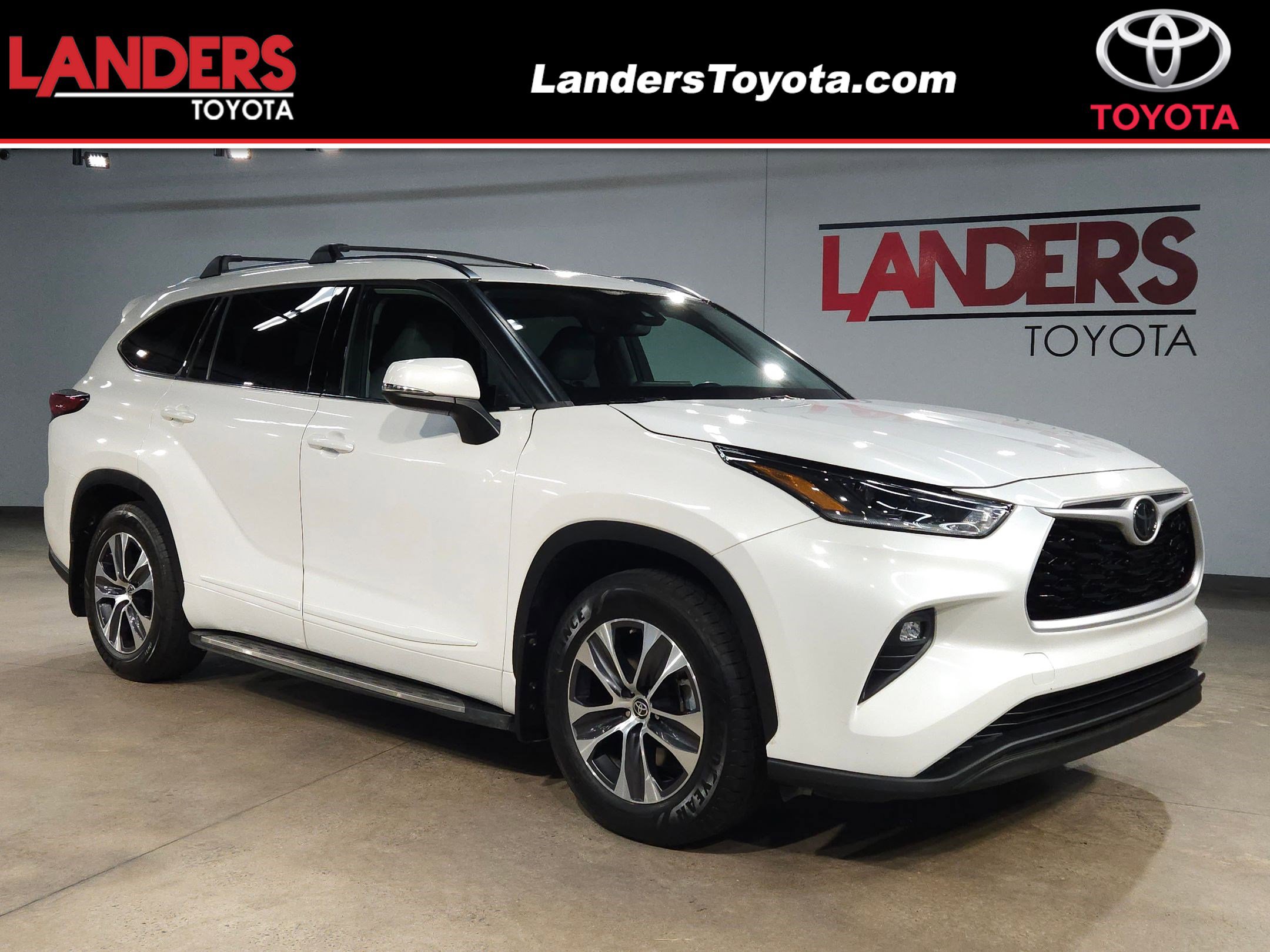 2021 Toyota Highlander XLE's photo