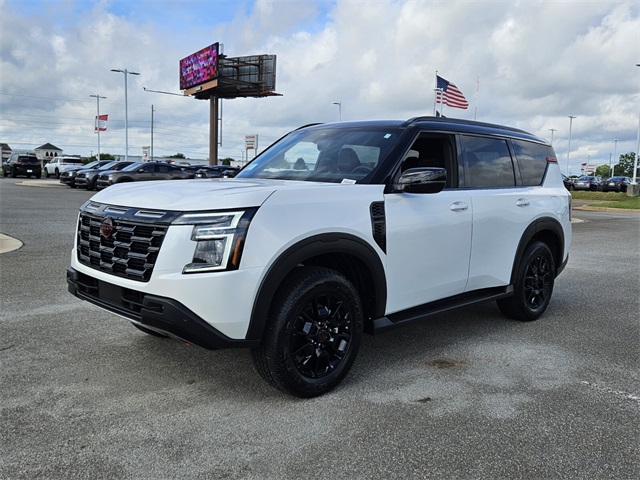2025 Nissan Armada photo 3