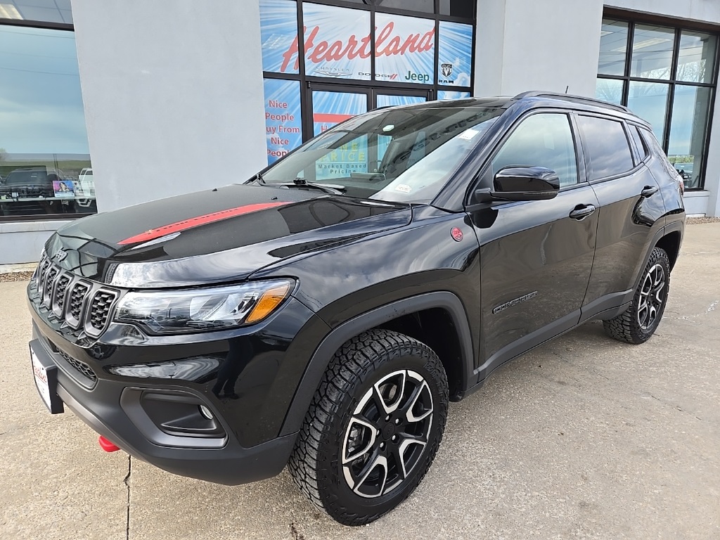 Used 2024 Jeep Compass Trailhawk with VIN 3C4NJDDN7RT101083 for sale in Kansas City