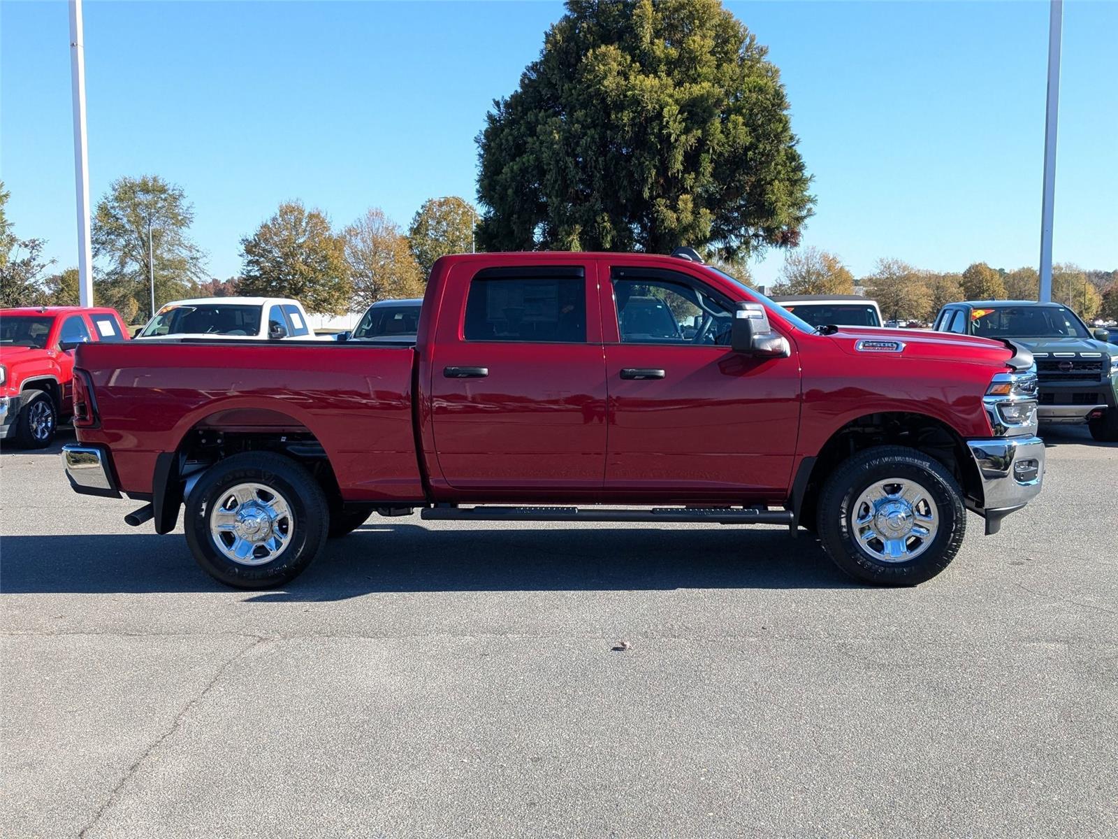 2026 Ram 2500 Tradesman photo 4
