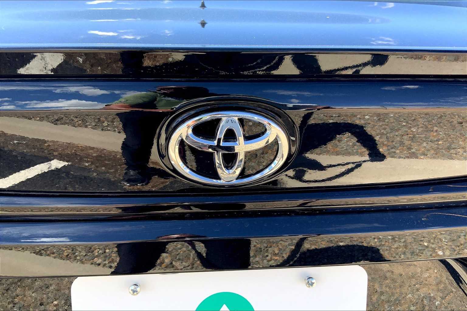 2025 Toyota Corolla SE photo 28