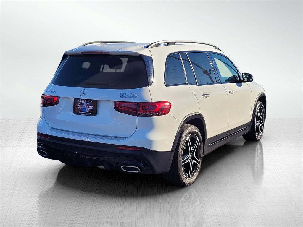 2021 Mercedes Benz GLB 250 4MATIC photo 2