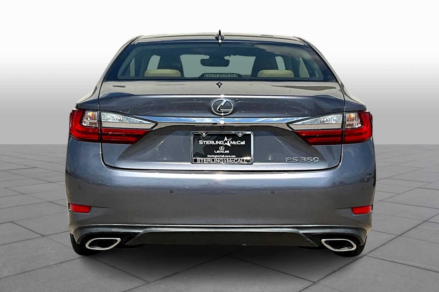 2016 Lexus ES 350 photo 4