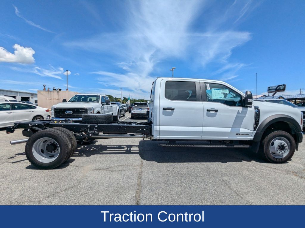 2025 Ford F-550 XL photo 3