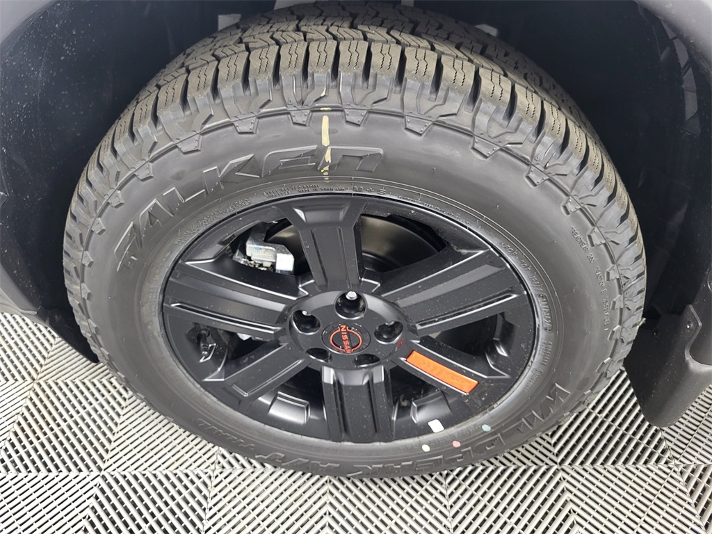 2025 Nissan Rogue SV photo 28