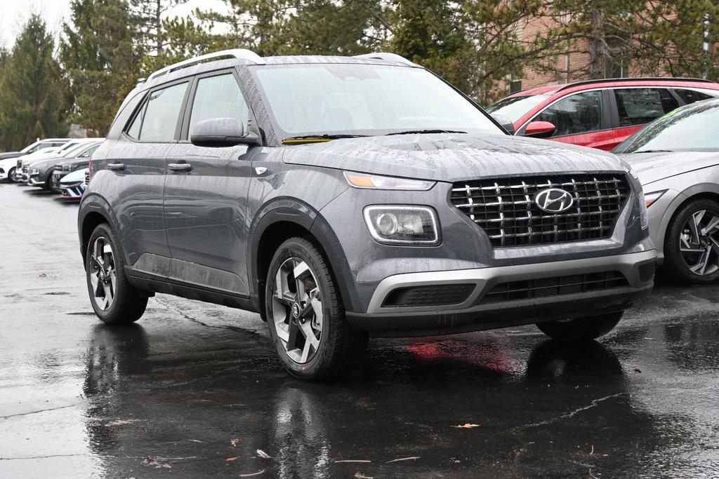 2026 Hyundai Venue SEL's photo