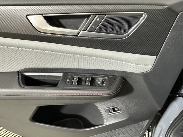 2025 Volkswagen Atlas Peak Edition SE photo 5
