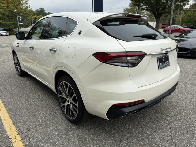 2022 Maserati Levante Modena photo 4