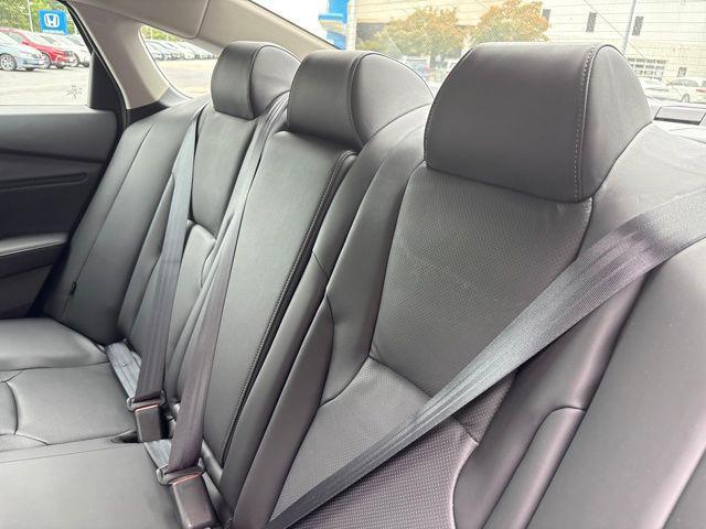 2025 Honda Accord Hybrid Touring photo 16