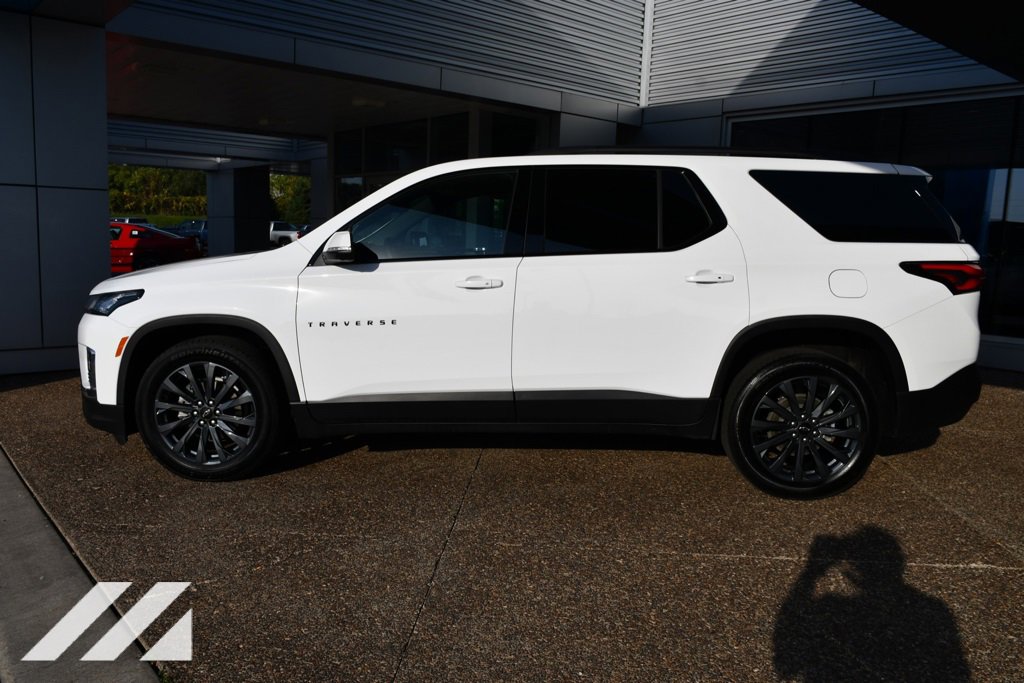 2023 Chevrolet Traverse RS photo 3