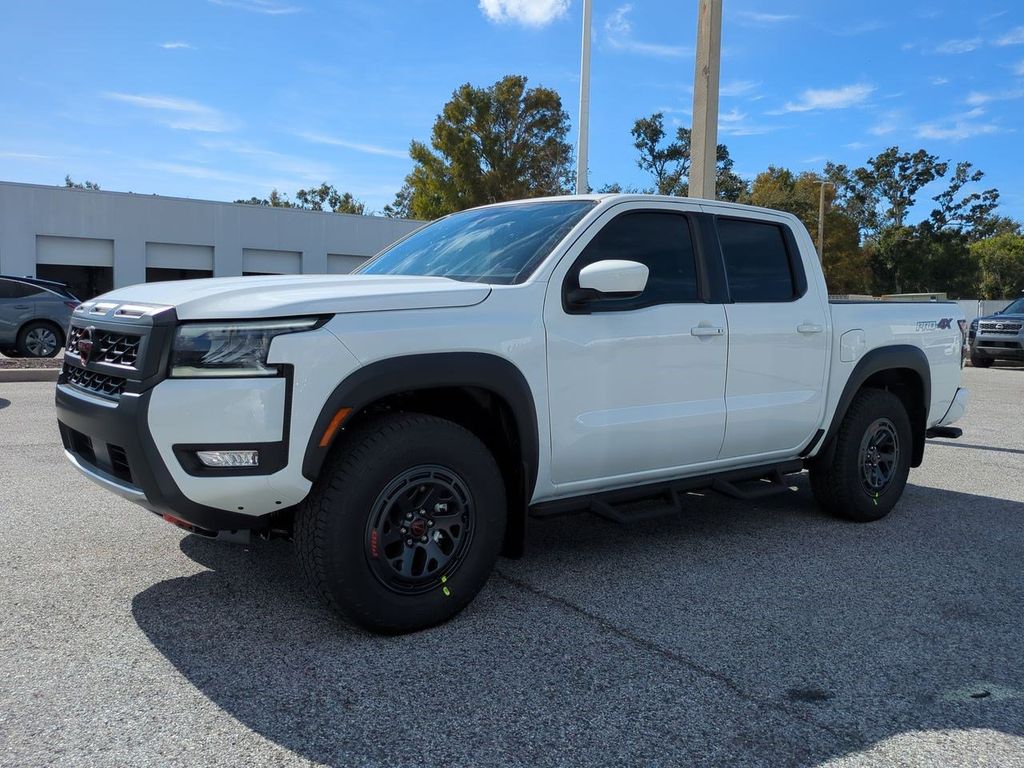 2026 Nissan Frontier PRO-4X photo 2
