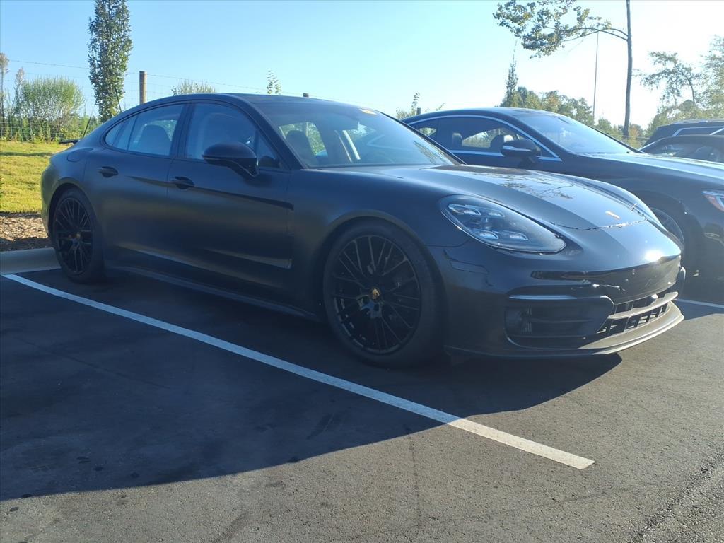 2022 Porsche Panamera Platinum photo 3