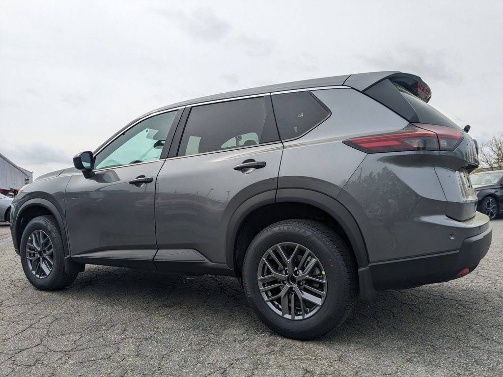 2025 Nissan Rogue S photo 6