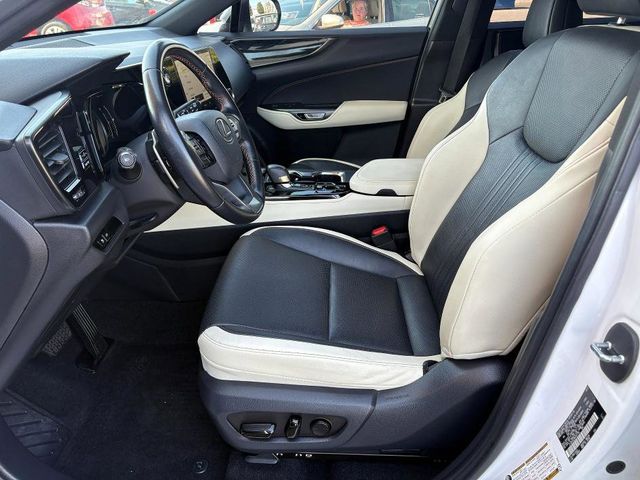 2022 Lexus NX 250 photo 9