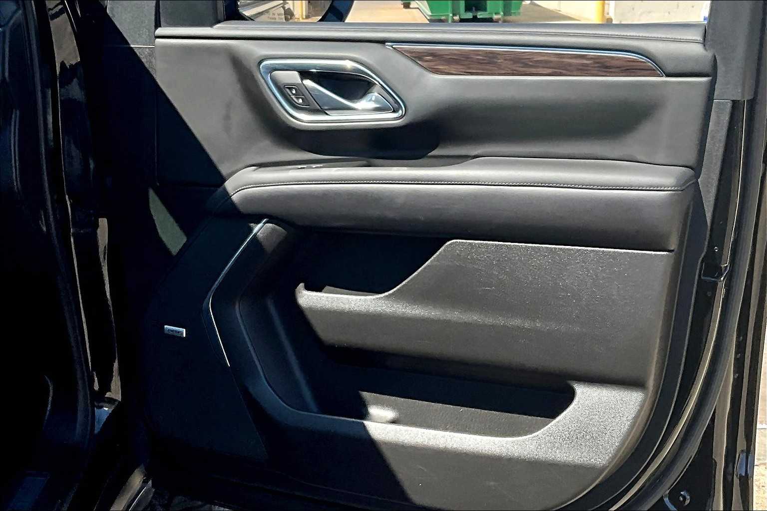 2021 Chevrolet Tahoe LT photo 19