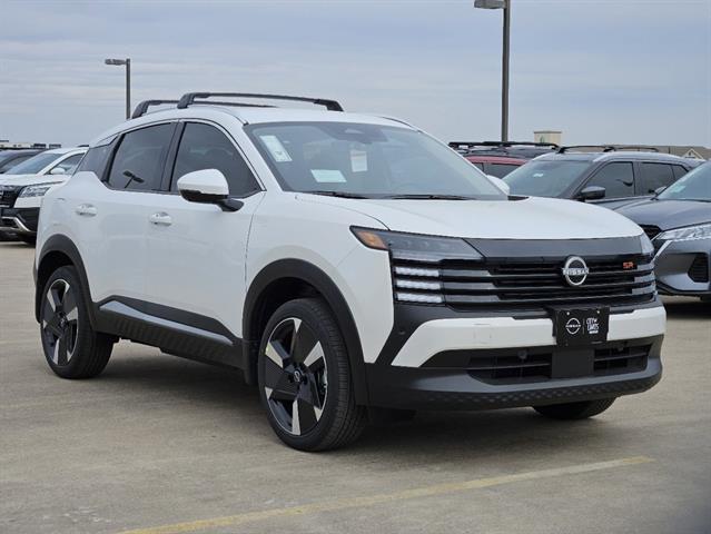 2025 Nissan Kicks SR photo 2