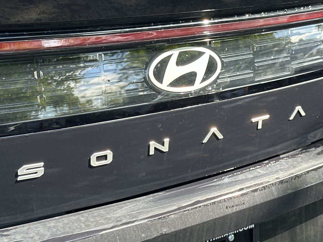 2025 Hyundai Sonata Hybrid SEL photo 10