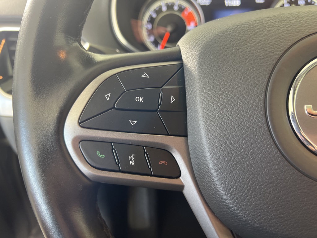2021 Jeep Cherokee Limited photo 19