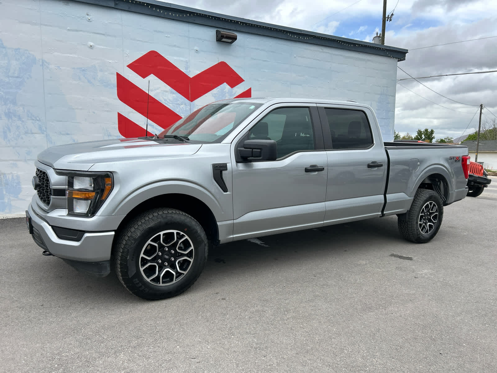2023 Ford F-150 XL's photo