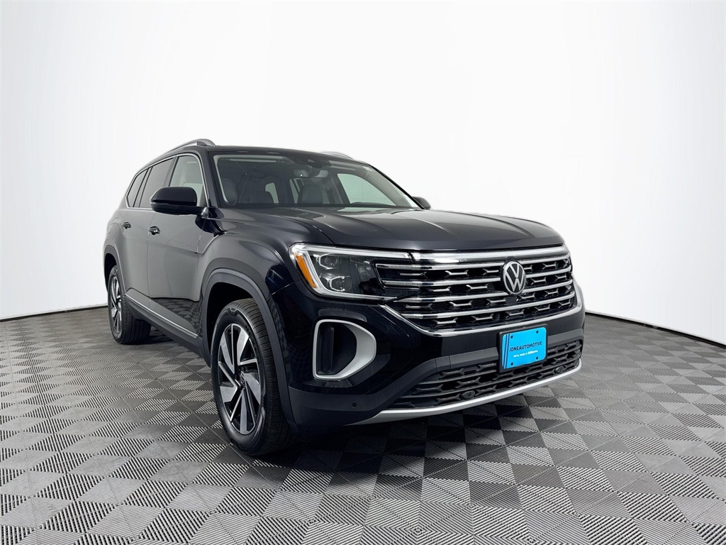 2025 Volkswagen Atlas SEL photo 4