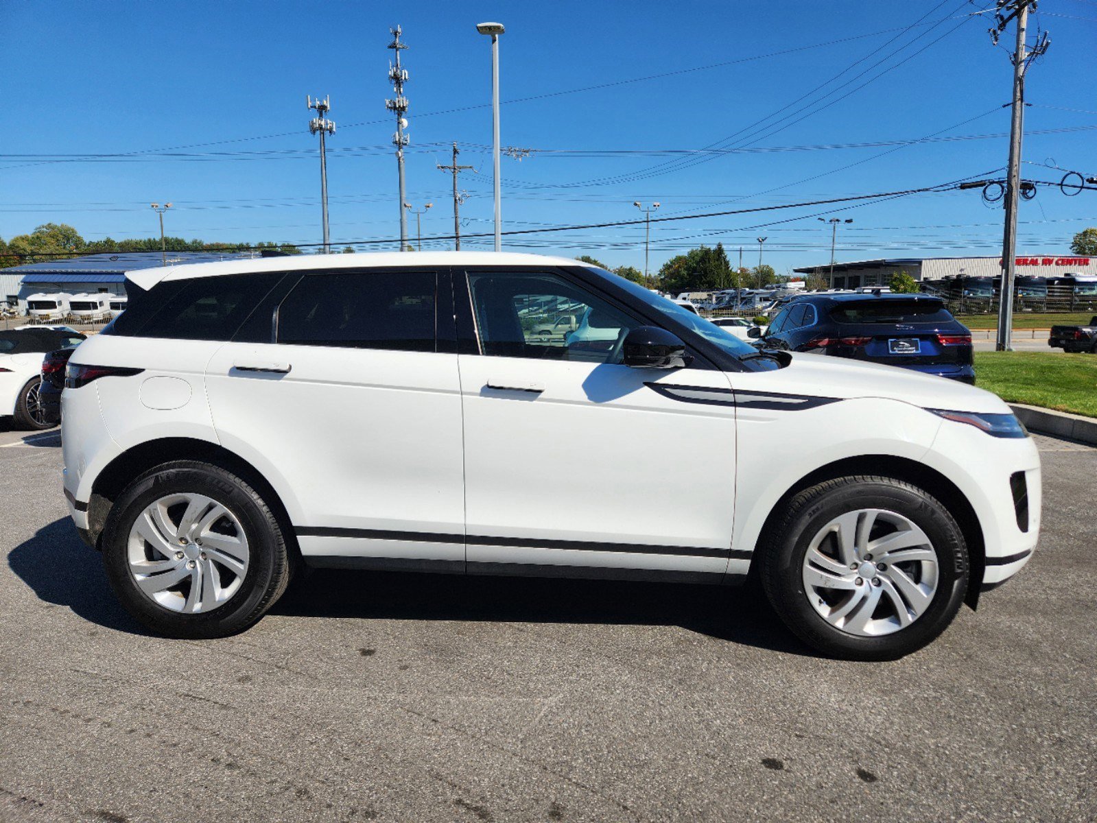 2024 Land Rover Range Rover Evoque S photo 6