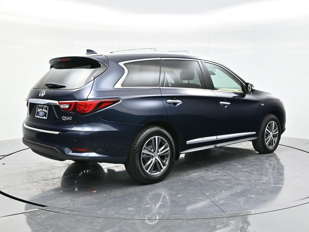 2019 Infiniti QX60 Luxe photo 5