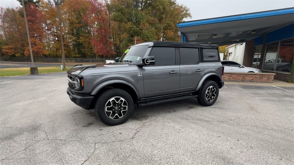 2023 Ford Bronco Outer Banks photo 4