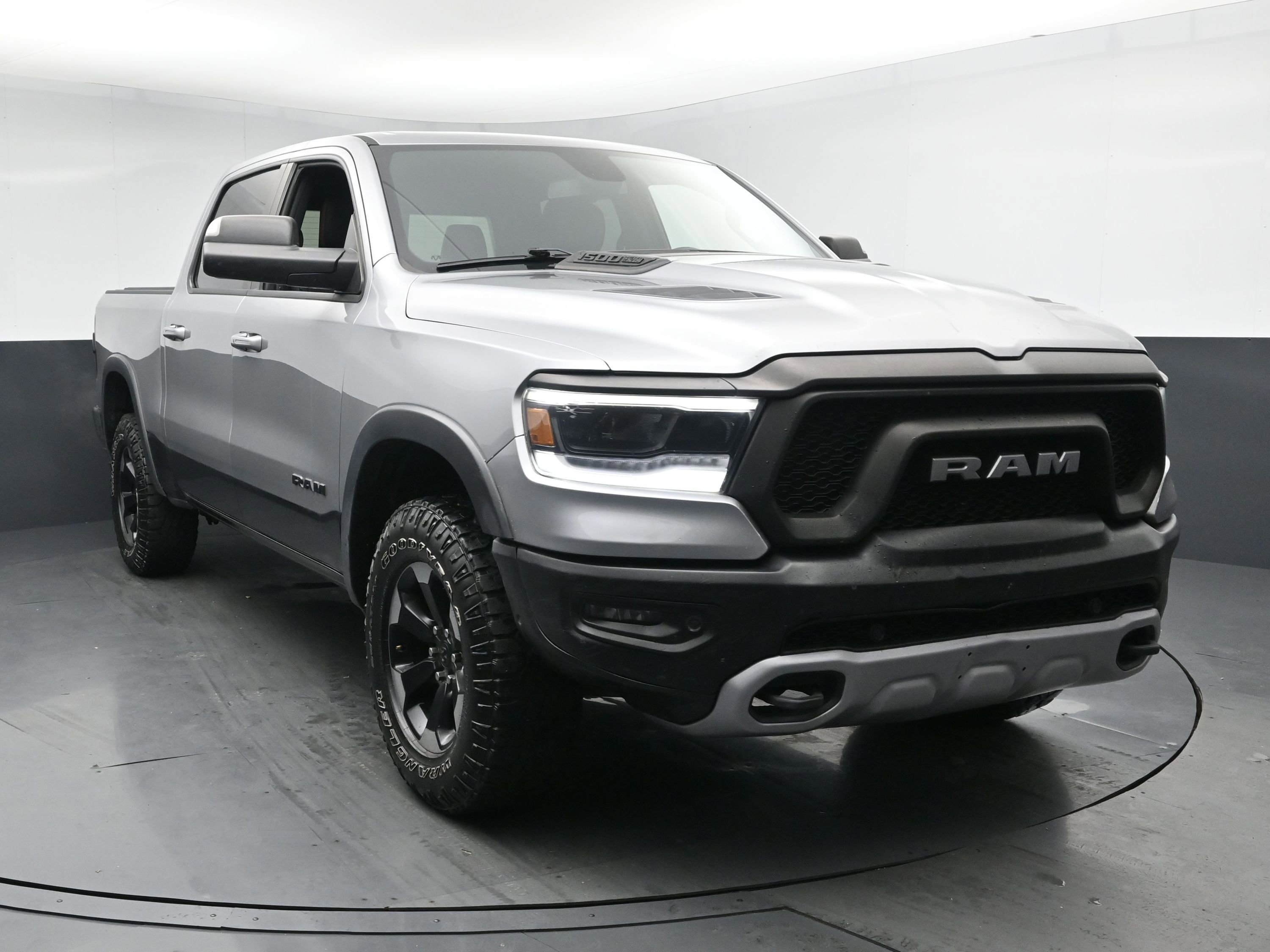 2019 Ram 1500 Rebel photo 2