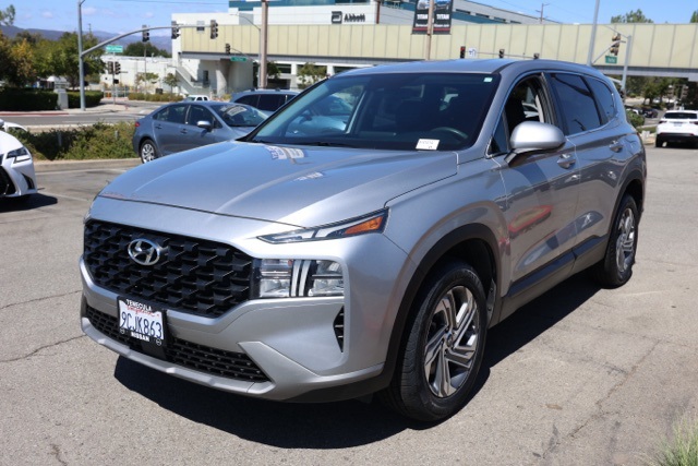 2021 Hyundai Santa Fe SE photo 3
