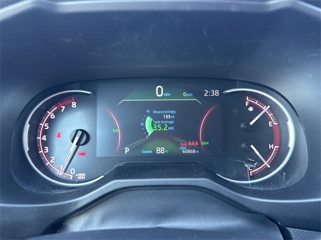 2023 Toyota RAV4 XLE photo 26