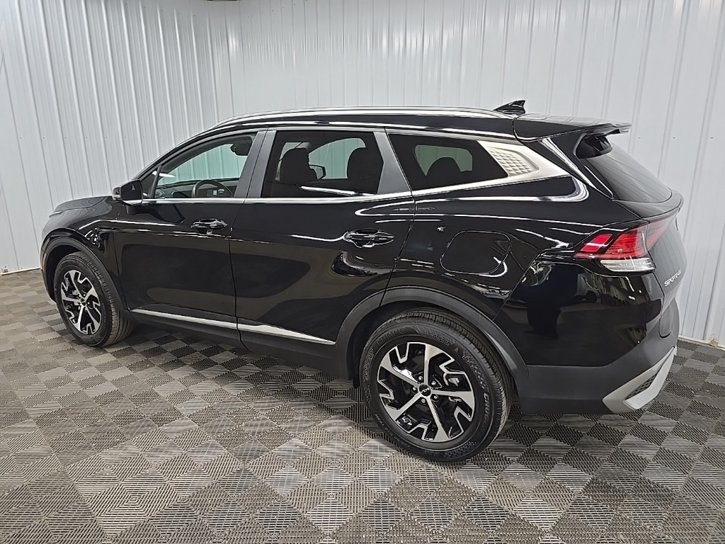 2023 Kia Sportage EX photo 4