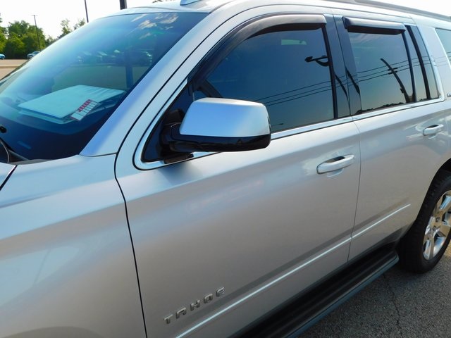 2017 Chevrolet Tahoe LT photo 11