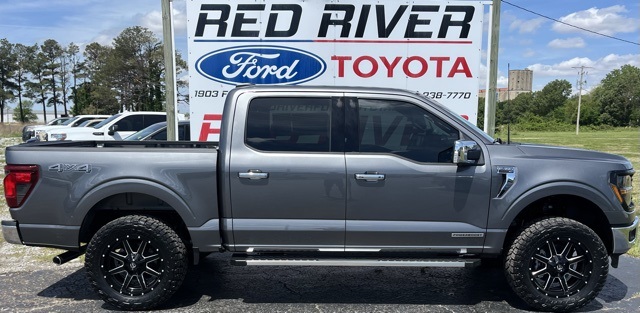 2025 Ford F-150 XLT's photo