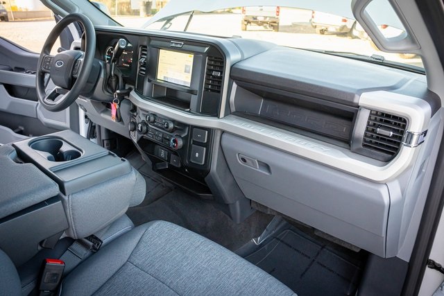 2026 Ford F-350 XL photo 32