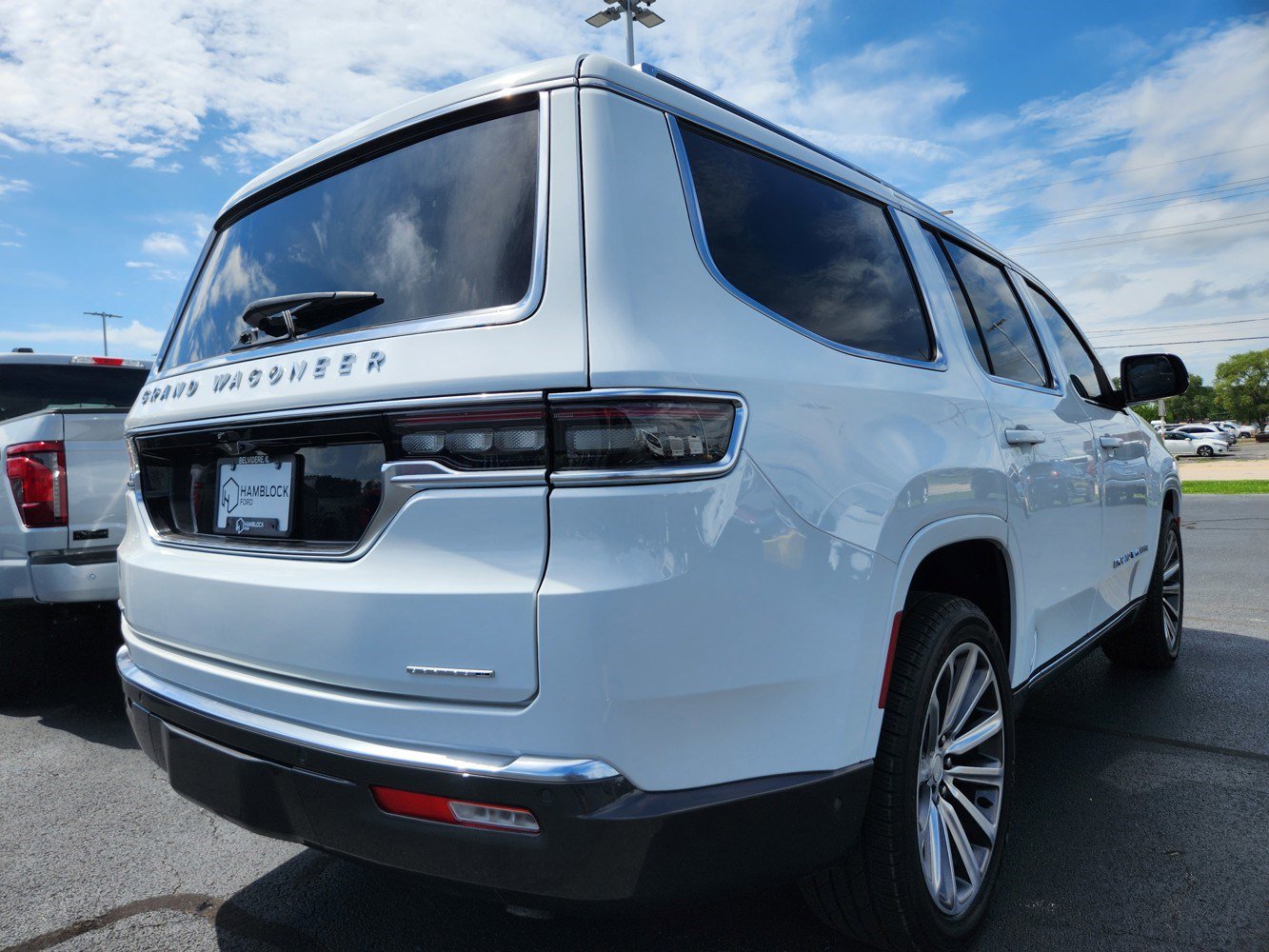 2022 Jeep Grand Wagoneer II photo 44