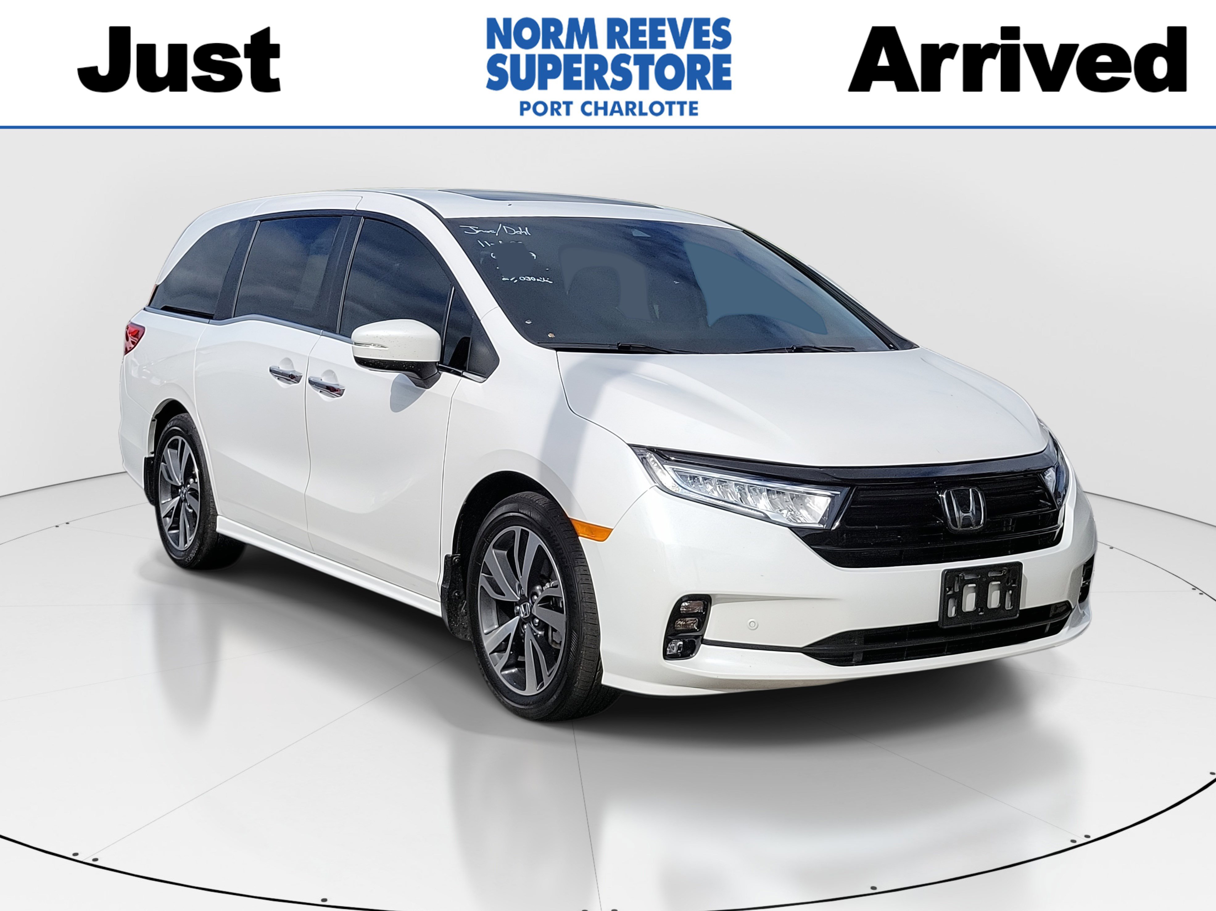 2024 Honda Odyssey Touring's photo